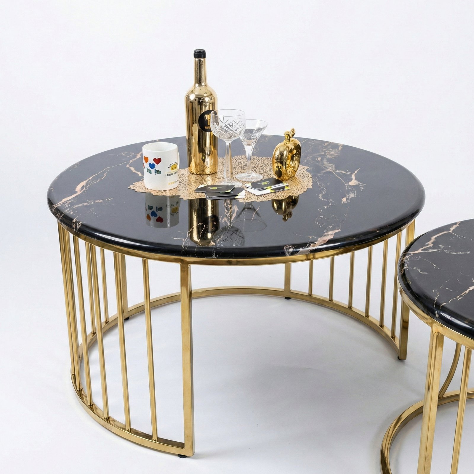 Noir Royale Table - Image 2